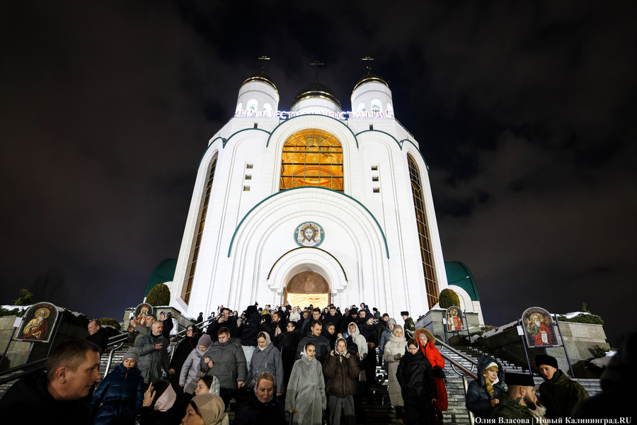 Свет Рождества: как в Калининграде прошла праздничная служба