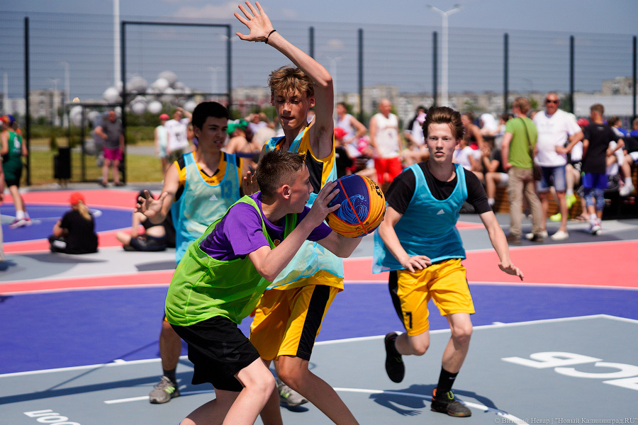 Семь кортов и воркаут: у стадиона «Калининград» открыли Центр уличного баскетбола (фото)