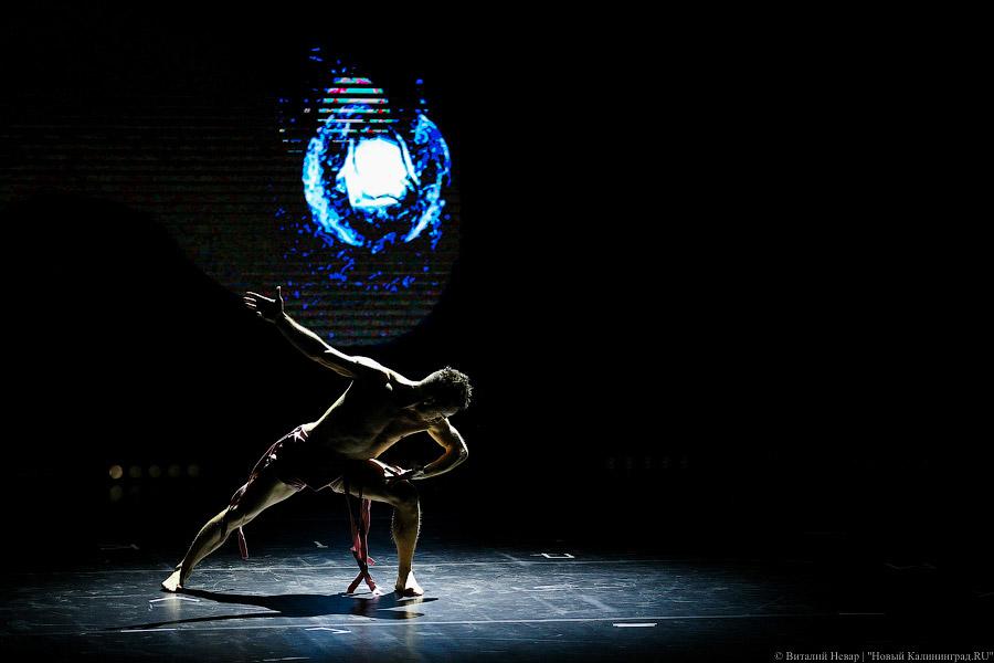 За свободу движения: финалисты шоу «Танцы на ТНТ» выступили в Театре эстрады