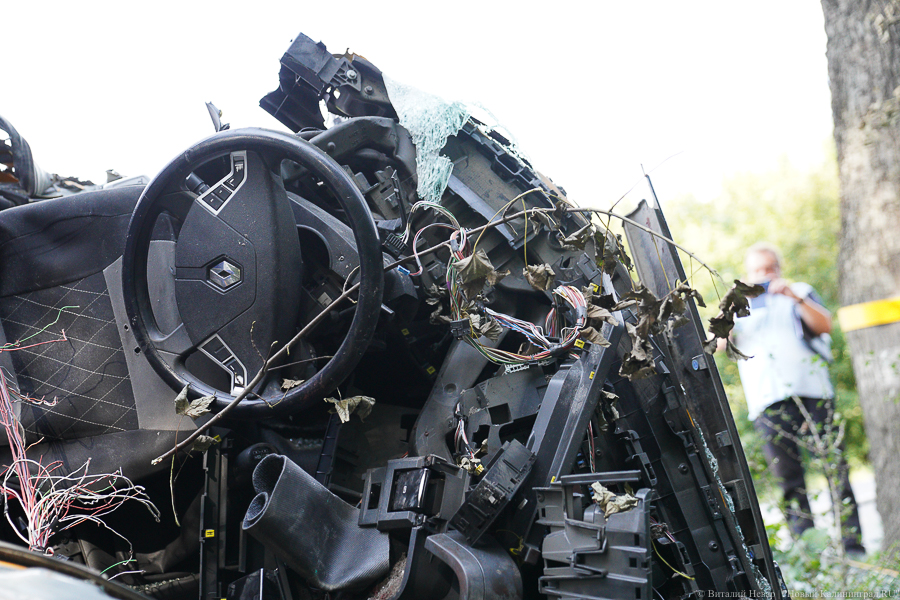 Большая трагедия: что происходило на месте столкновения автобуса с песковозом в Круглово