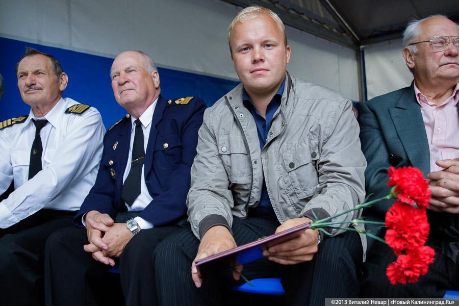 Сын за отцом: министр сельского хозяйства Николай Федоров посетил область