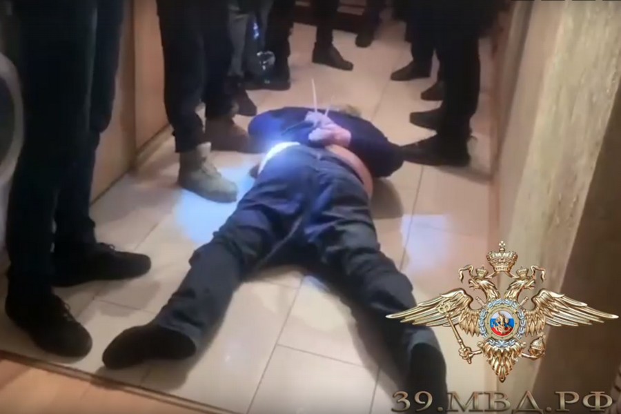 Полиция задержала подозреваемого в вооруженном нападении в Светлогорске (видео)