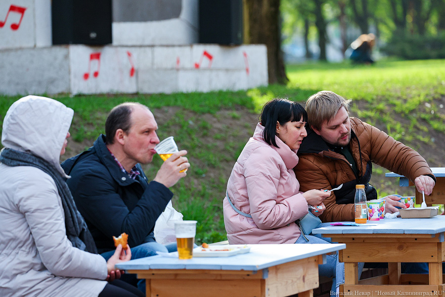 Шашлычок под медлячок: на острове Канта стартовала «Неделя еды и музыки» (фото)
