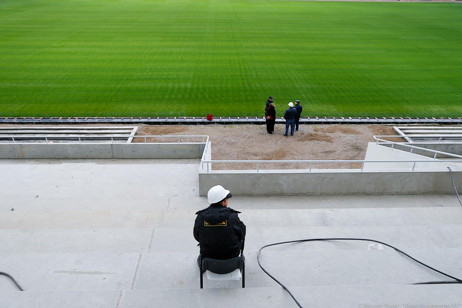 Тонкая настройка: ФИФА проинспектировала строящийся стадион в Калининграде