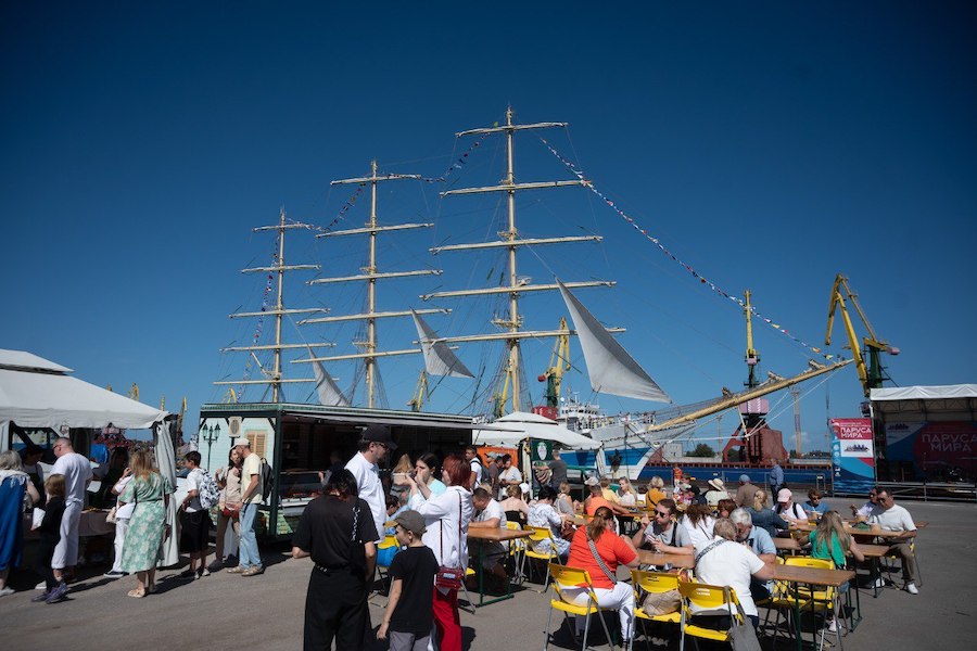 Первый день фестиваля «Паруса Мира» посетили около 3000 гостей