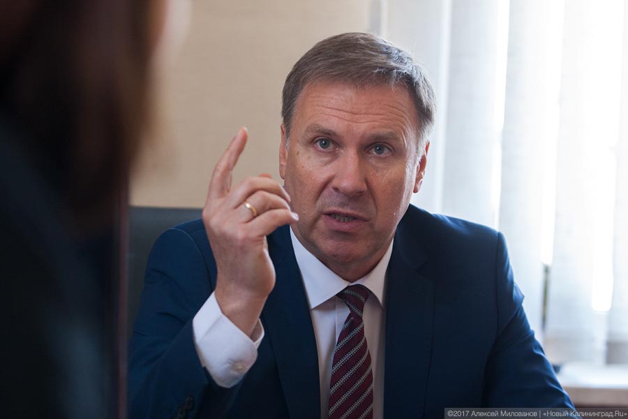 Постояльцы психинтернатов региона жалуются на то, что у них отбирают телефоны