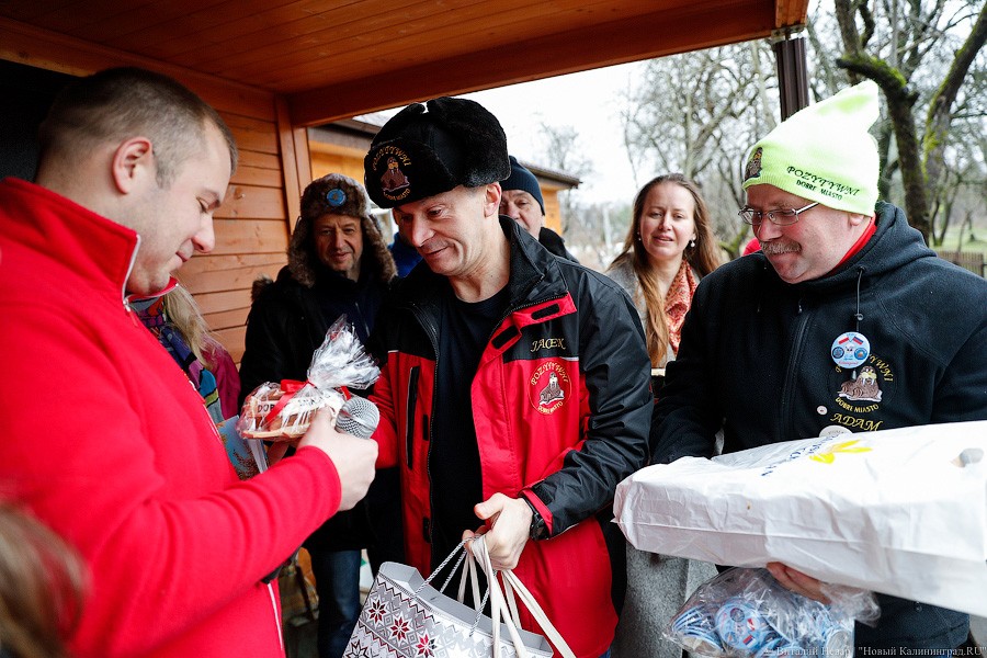 Холодный мир: на Шенфлизе прошли купания польских и калининградских моржей (фото)
