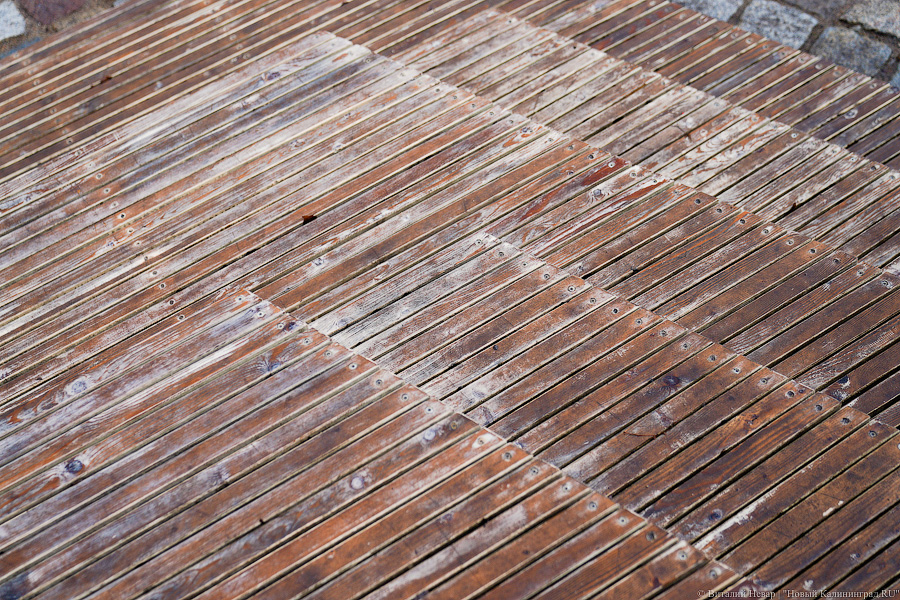 «Грязные» миллионы: во что превратился благоустроенный остров Канта к весне (фото)