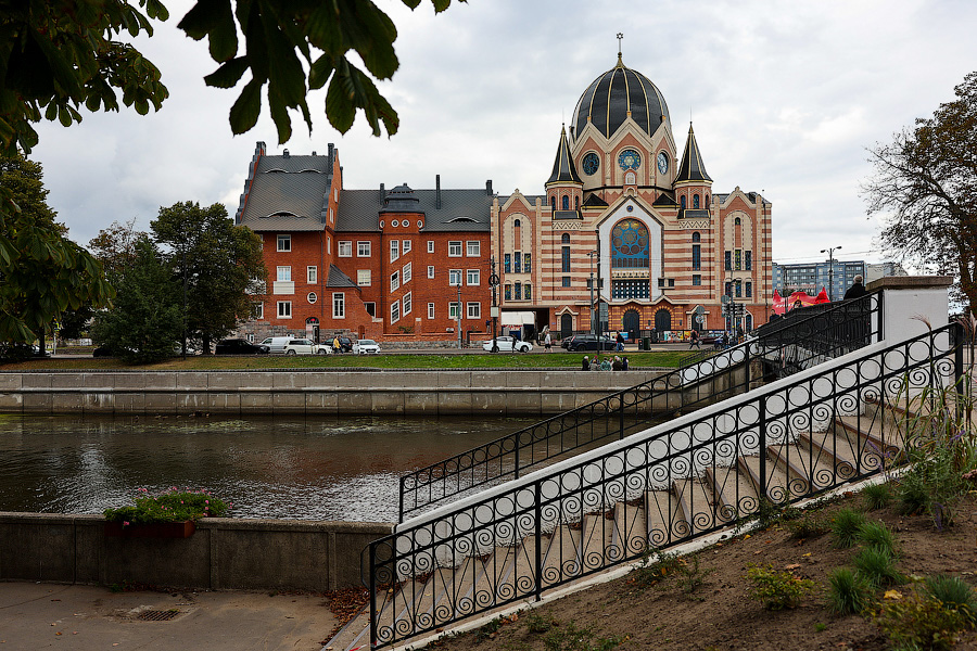 Ближе к истории: на Острове сняли леса со здания Еврейского сиротского приюта (фото)