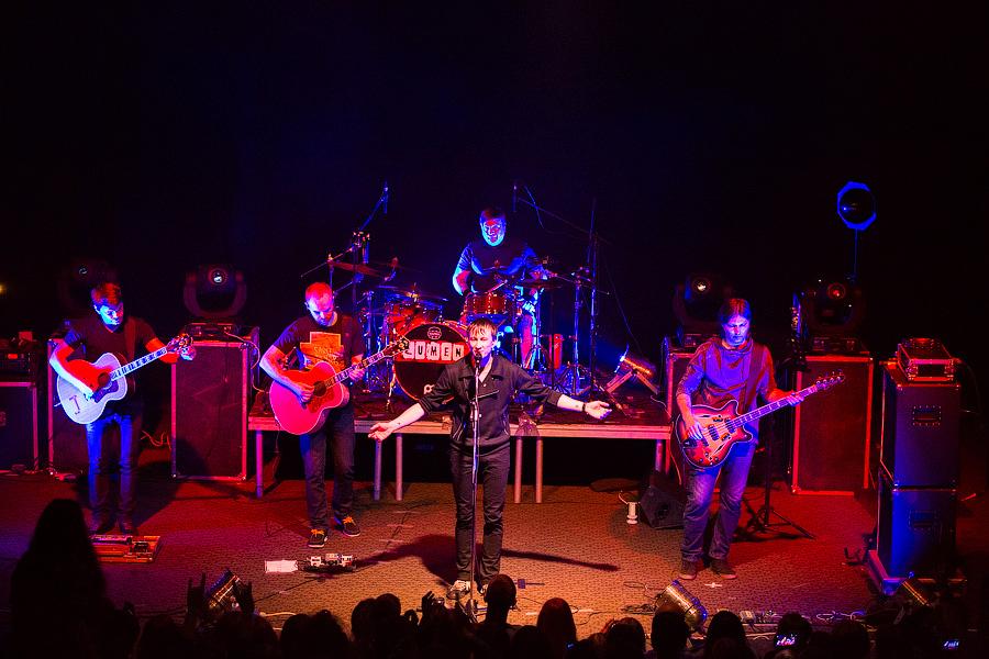 Никакого русского рока: как группа «Lumen» собрала большой зал «Вагонки»