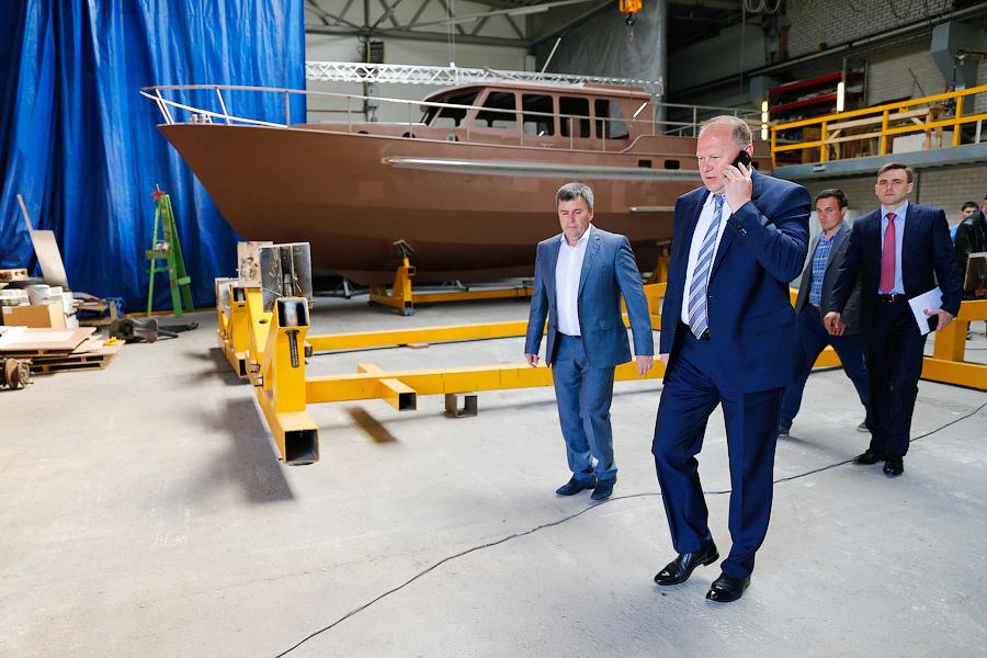 В ожидании стабильности: как ВРИО губернатора прислушивался к судостроению