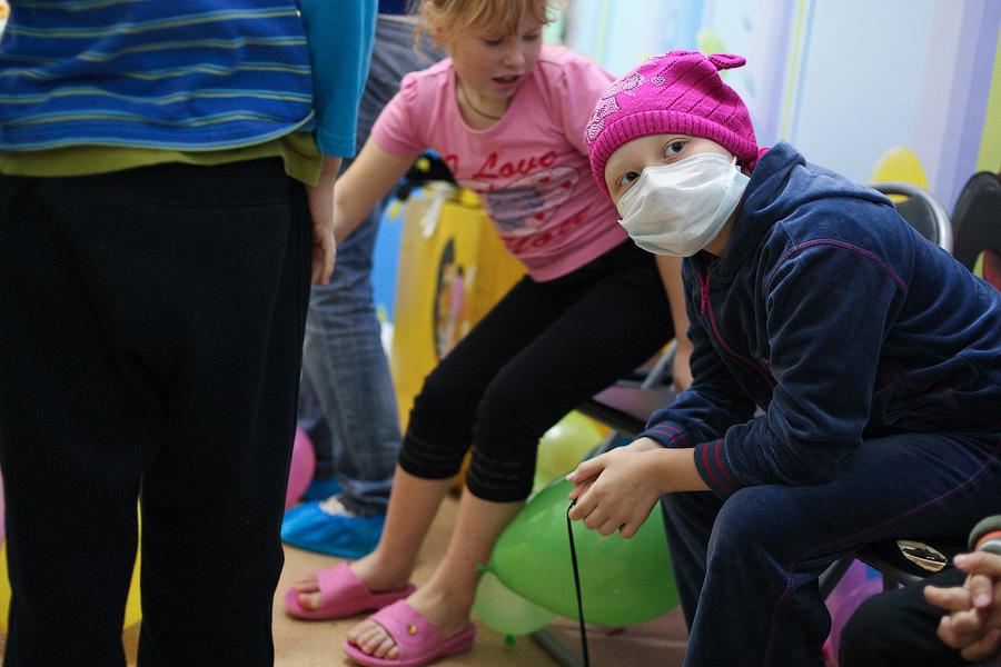 Достать звезду: дети из онкогематологического отделения встретились с Петром Дрангой