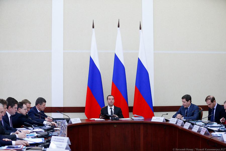 Новый закон и коллапс: для чего премьер Медведев приезжал в Калининград