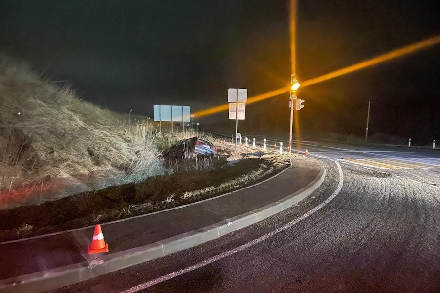 Под Багратионовском «Фольксваген» вылетел в канаву, водителя увезла «скорая» (фото)