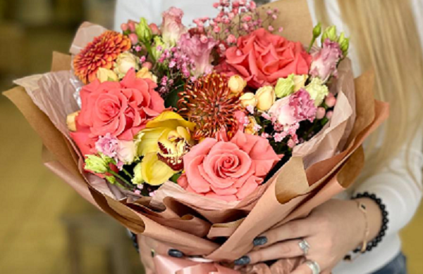 Сеть салонов цветов «Розенштрассе»: поможем сделать 8 Марта особенным!