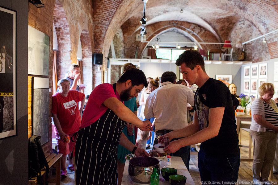 Балтийские голубцы и янтарная панна-котта: современный калининградский обед