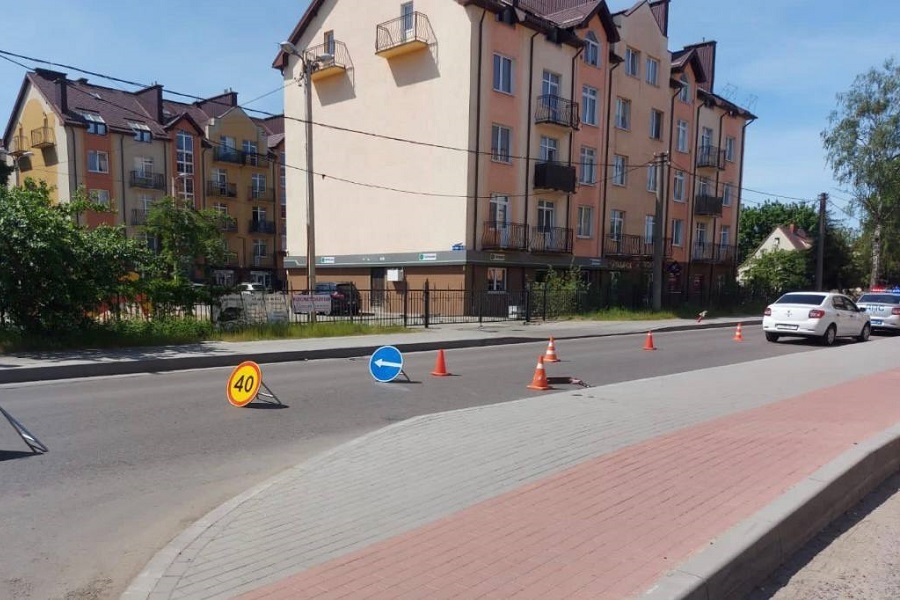 В Калининграде сбили 12-летнего школьника, пересекавшего дорогу в неположенном месте (фото)