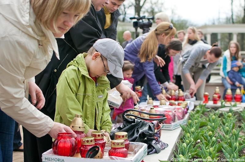 «100 лампадок в память о маленьком Сереже»: фоторепортаж