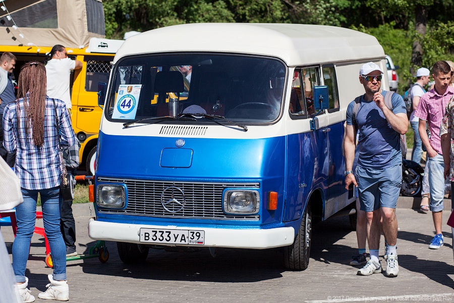 Колесо истории: в Калининграде прошел международный фестиваль ретро-автомобилей