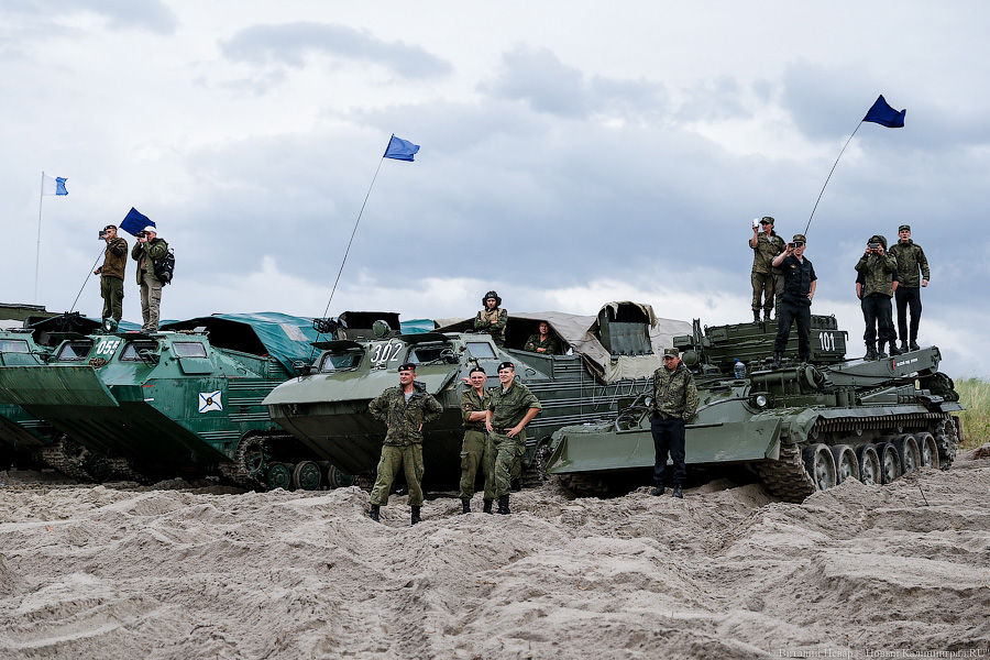 Море стрельб: как команды пяти стран в «Гонке преследования» соревновались