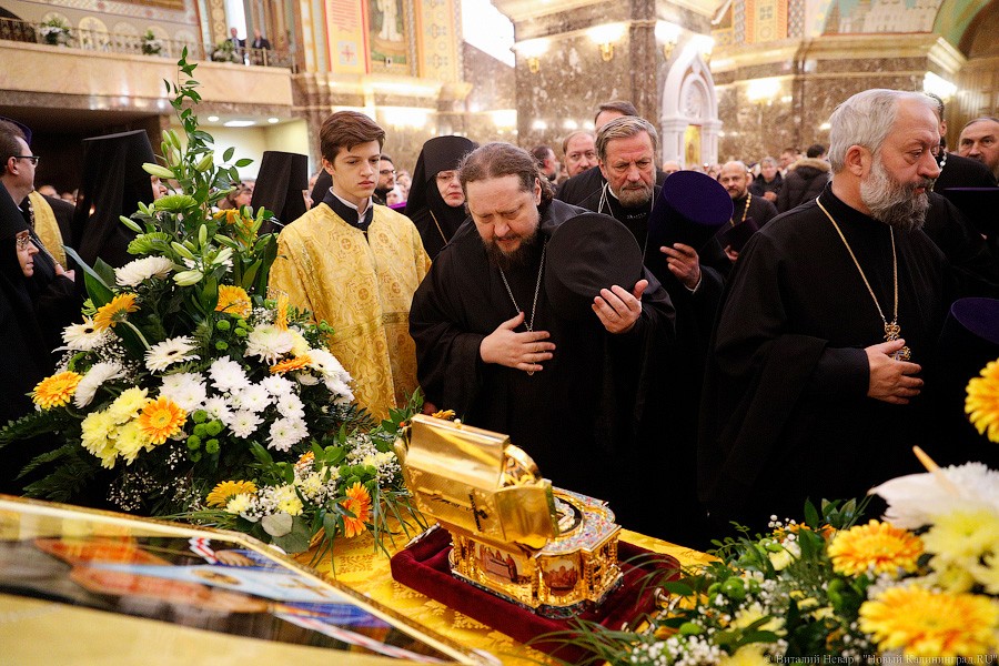 Патриарх и пробки: в Калининград прибыли глава РПЦ и мощи святителя Луки (фото)