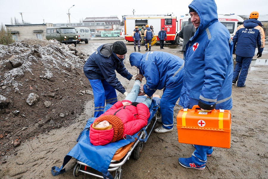 400 граммов тротила: в Калининграде спецслужбы взорвали автобус