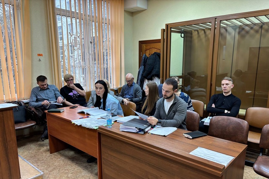 Заседание суда по делу главы Фонда капремонта и его подчиненных вновь отложили