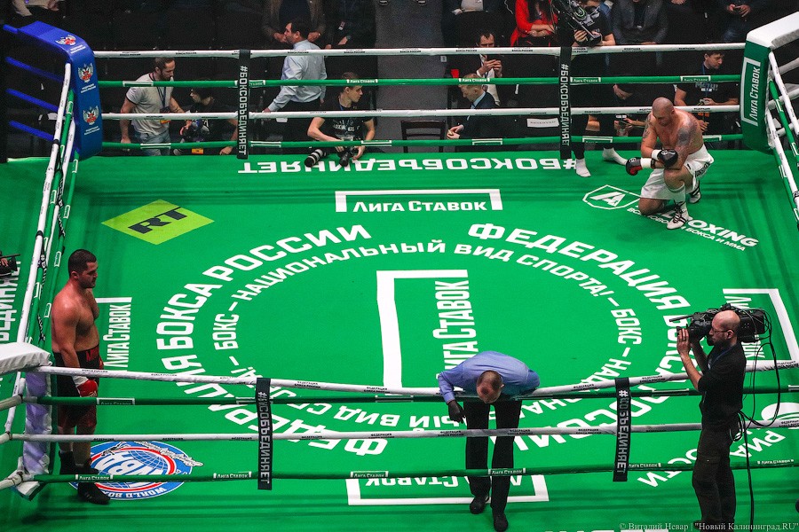 Раздельным решением судей: Чухаджян взял титул WBA International в Калининграде