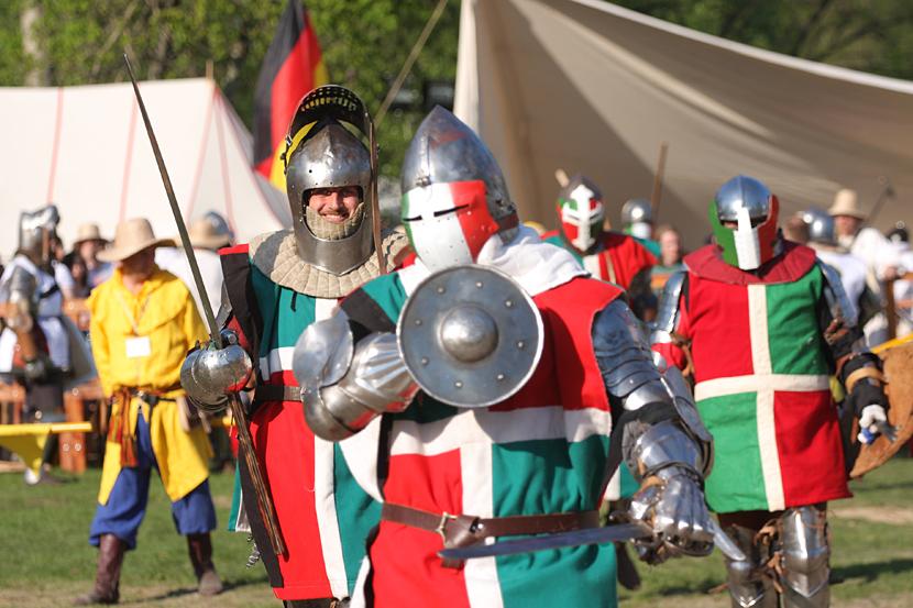 «Битва Наций»: фоторепортаж и онлайн-трансляция с Чемпионата мира по средневековому бою