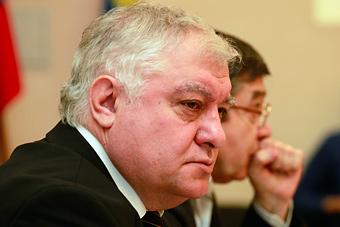 Губернатор утвердил 12 членов Общественной палаты нового созыва