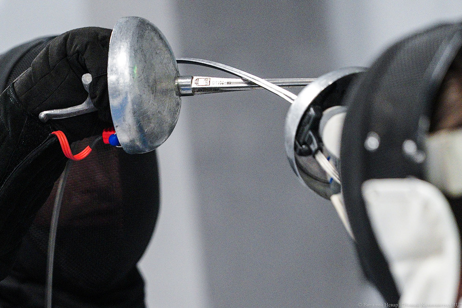 На острие атаки: в Калининграде открылась первая школа фехтования