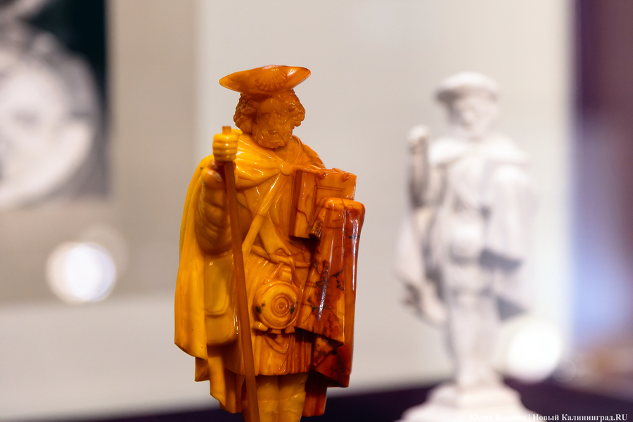 «Денег не было, работы шли»: как воссоздавали Янтарную комнату (фото)