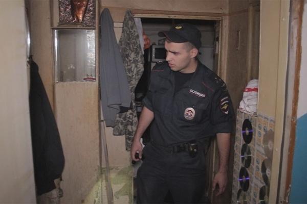 Из-за мужчины, выломавшего газовую трубу, полиция эвакуировала жильцов дома (фото)