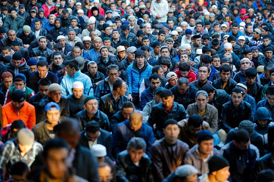 Намоленное место: намаз в праздник Курбан-байрам в Калининграде (фото)