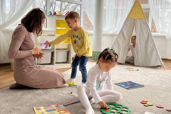 Плюсы изучения иностранного языка в билингвальных группах