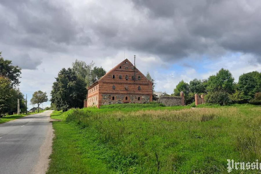 Собственник конезавода в Доваторовке получил предписание после январского пожара