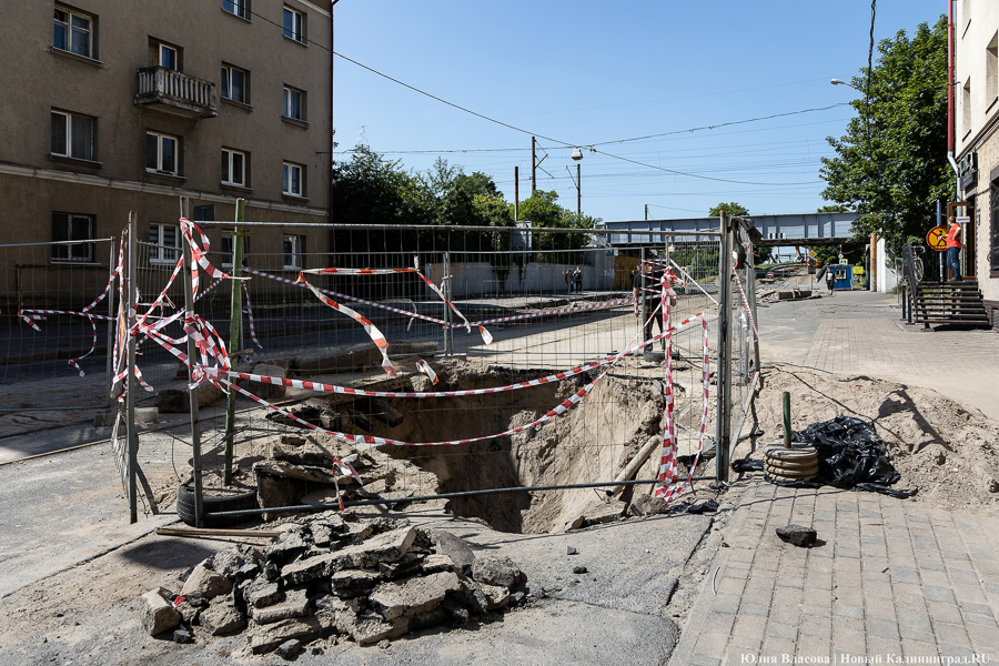 Останется с одним тротуаром: в Калининграде до августа закрыли мост на Суворова (фото)