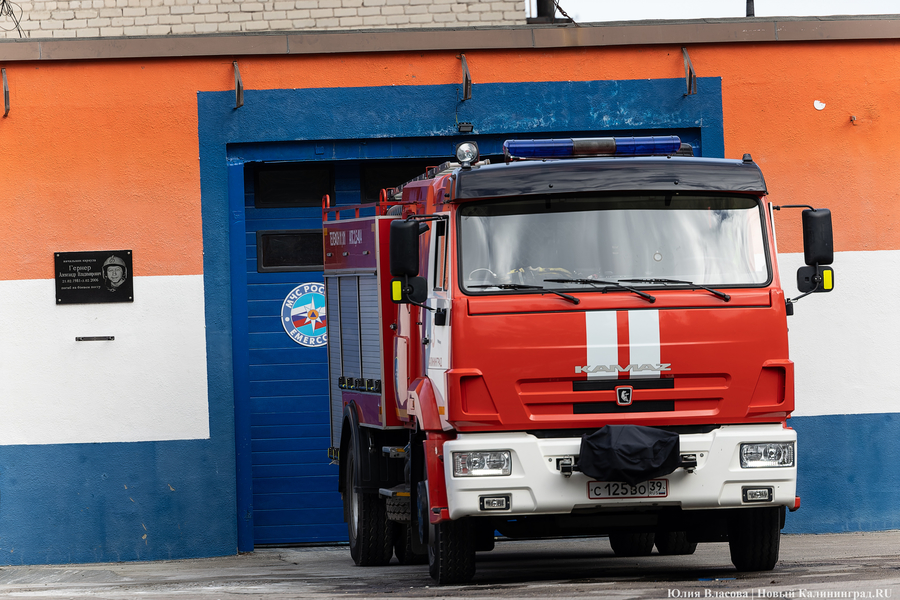 Боевое развертывание: в Калининграде провели соревнования спасателей (фото) 