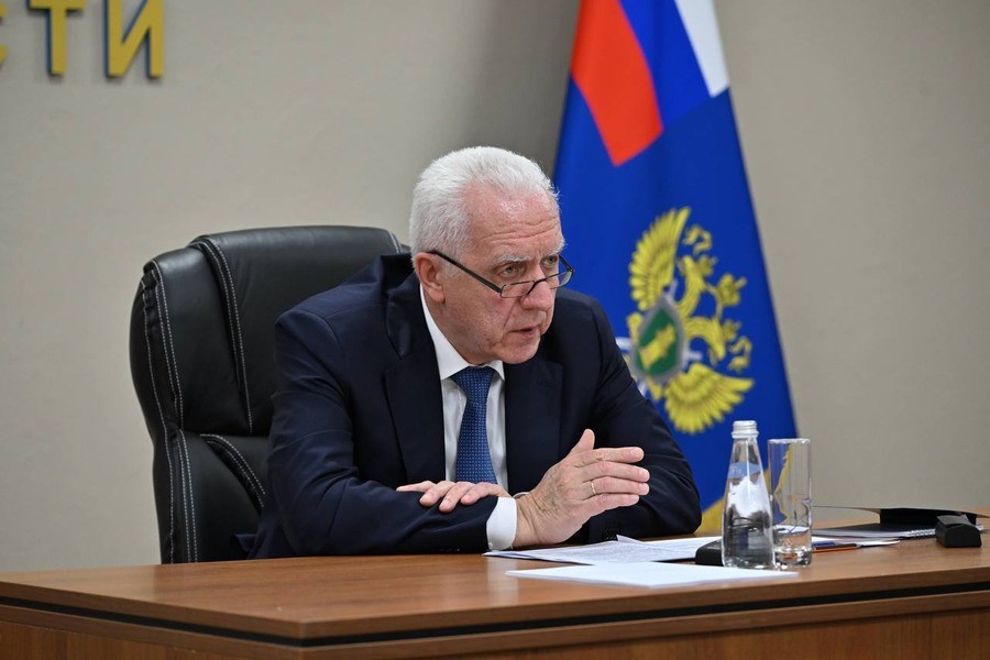 Генпрокурор Гуцан напомнил калининградским прокурорам о необходимости диалога с людьми