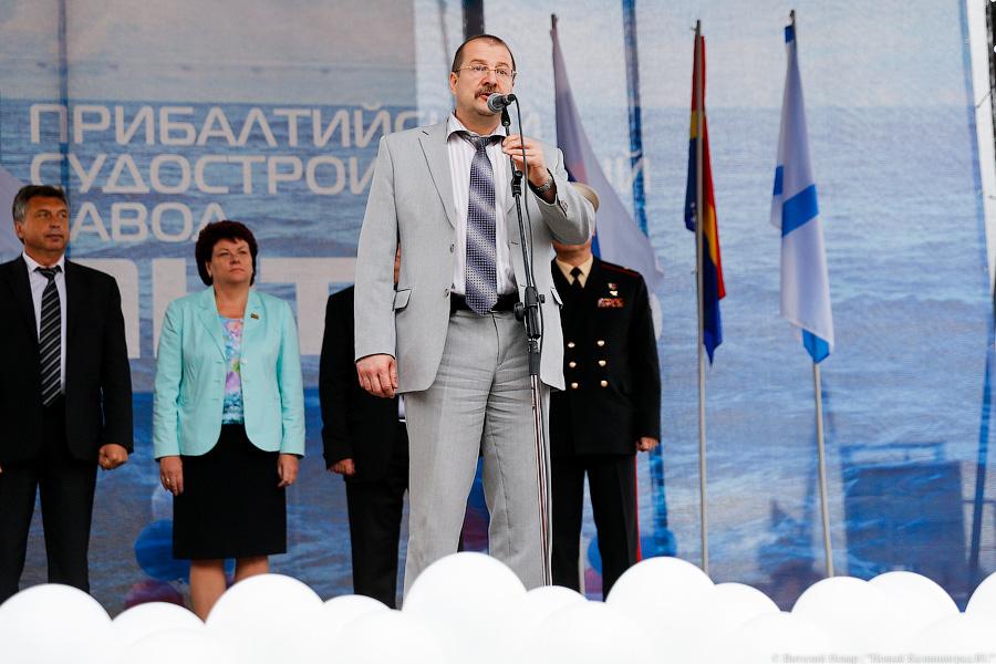 Исполин на колёсах: в Калининграде спустили на воду фрегат «Адмирал Макаров»