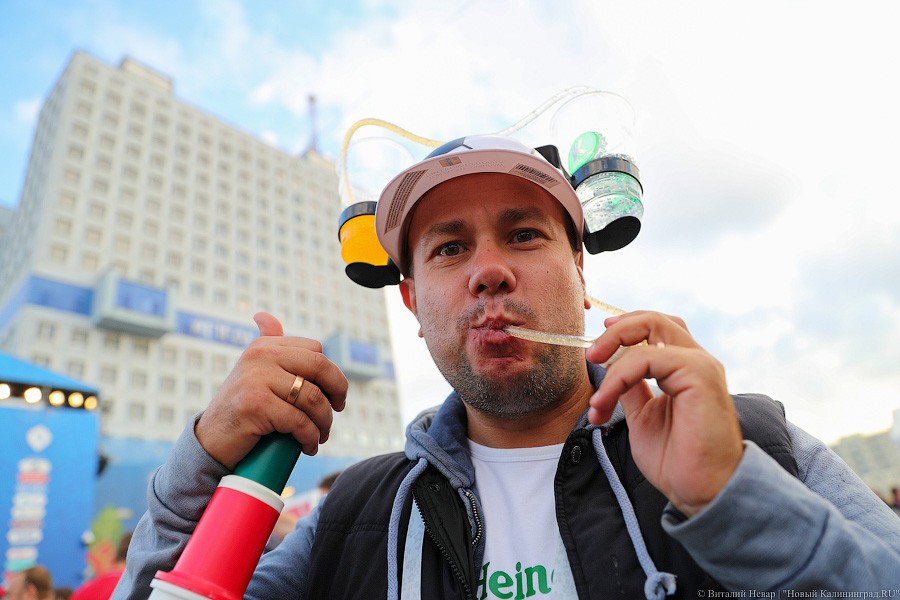 Россия в шаге от плей-офф ЧМ: как вы болели за сборную в фан-зоне у Дома Советов