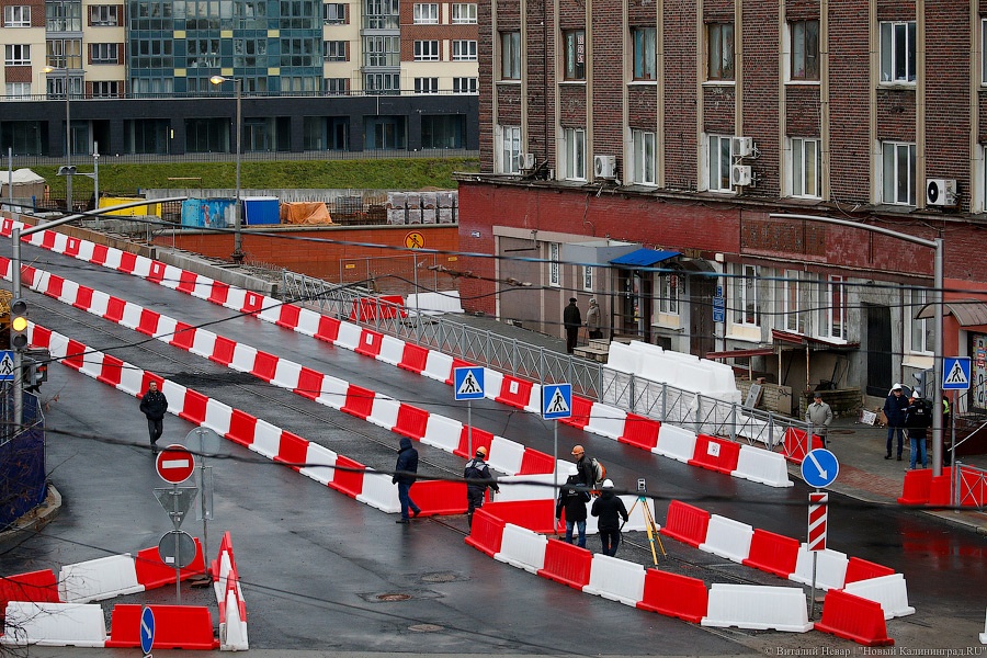 «Хэппибёздей» на органе: как Ярошук мосты на Острове открывал