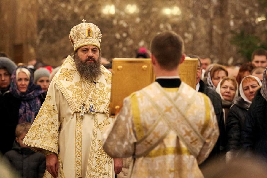 Рождество Христово: богослужение в Храме Христа Спасителя (фото)