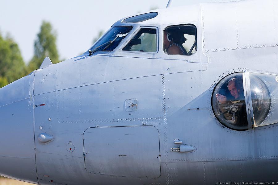 Бомбы в небе: совместные сборы морской авиации (фото)
