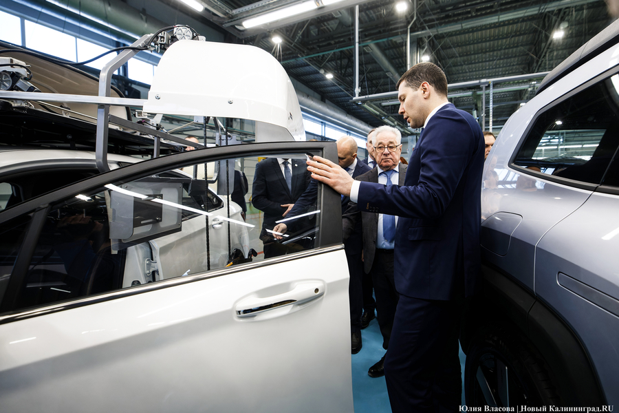 Автокомпоненты и электромобили: как на «Автоторе» новый кластер запускали (фото)