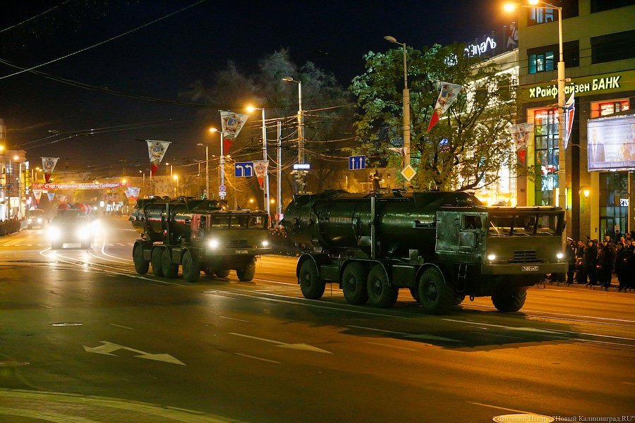 «Тяжело в учении»: в Калининграде прошла первая репетиция Парада Победы