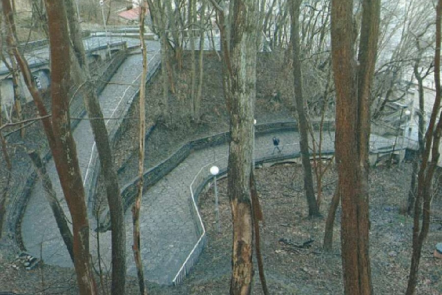 Полуаварийное состояние: в Светлогорске опять объявили торги на проект капремонта «серпантина» (фото)