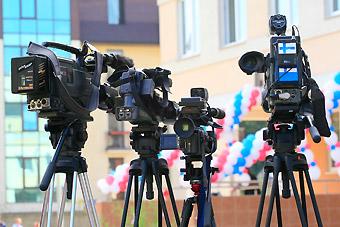 Студенты в Зеленоградске несанкционированно "хоронили черный пиар"