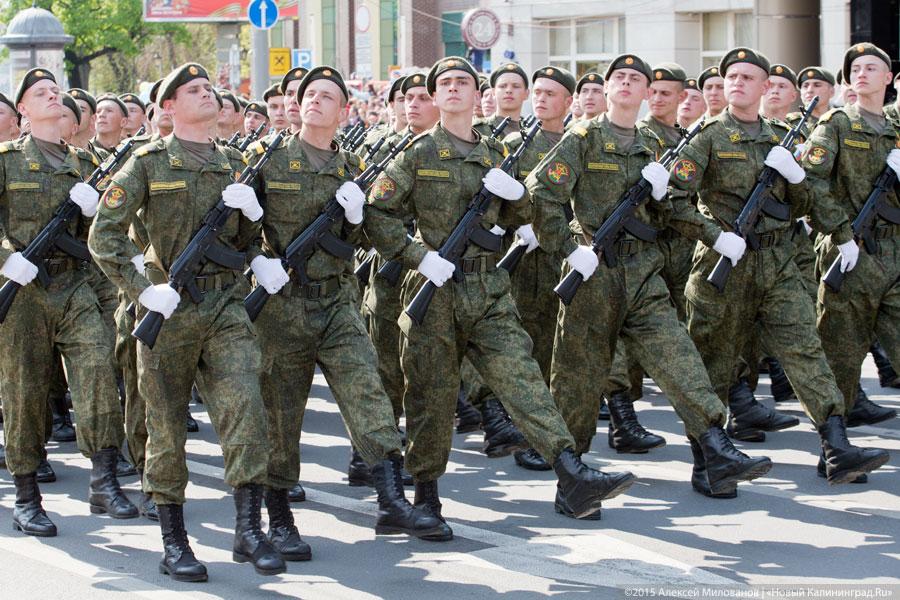 Ярмарка тщеславия: эпицентр парада Победы в Калининграде (фото)