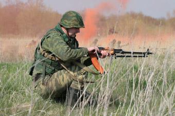 Для срочников в российской армии введут выходные и тихий час